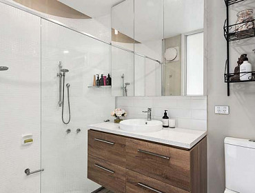 Luxury bathroom renovation home